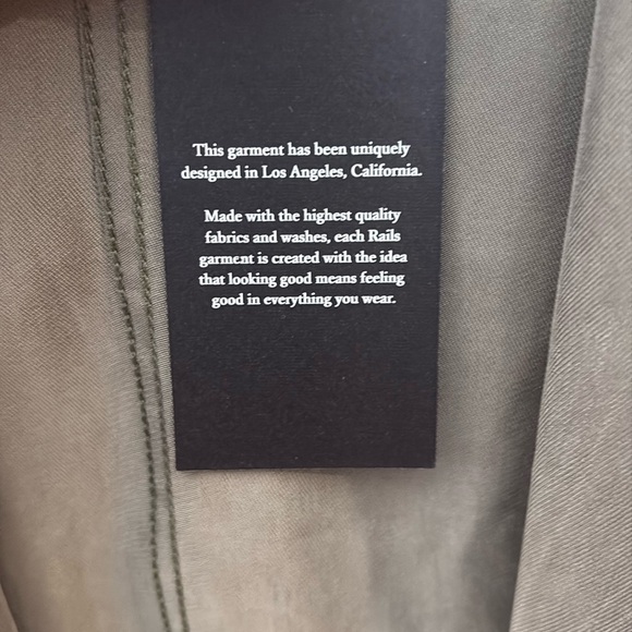 Women's Rails Jacket - Picture 3 of 9